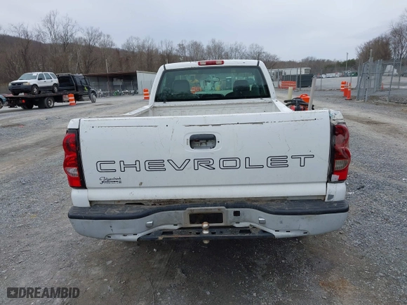 2005 Chevrolet Silverado 1500 Work Truck with VIN 1GCEC14XX5Z340818, listed as a IAAI auction lot 41729984 with 191,704 mi miles. Bid and sale history available at carsss.com. Image 16.