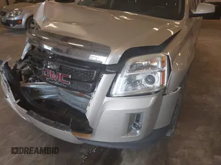 2015 GMC Terrain SLE z VIN 2GKFLWEK8F6393684, wystawiony jako IAAI lot #42242744 z przebiegiem 90 077 mil mil oraz . Historia ofert i sprzedaży dostępna na DreamBid. Obrazek 6.