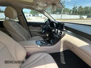 2019 Mercedes-Benz GLC 300 with VIN WDC0G4JBXKV139183, listed as a Copart auction lot 62081645 with 55,145 mi miles and Salvage title. Bid and sale history available at DreamBid. Image 5.