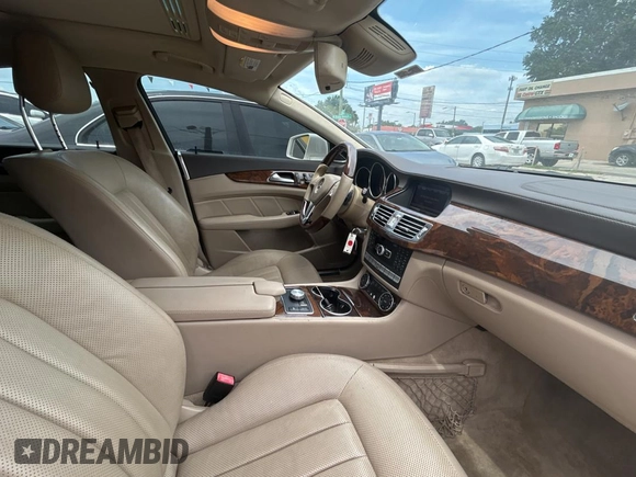 2013 Mercedes-Benz CLS-Class CLS 550 with VIN WDDLJ7DB1DA072913, listed as a Copart auction lot 54421065 with 130,265 mi miles and Clean Title. Bid and sale history available at carsss.com. Image 5.