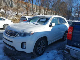 2014 Kia Sorento SX Limited with VIN 5XYKWDA73EG520883, listed as a IAAI auction lot 41391858 with 98,762 mi miles. Bid and sale history available at carsss.com. Image 15.