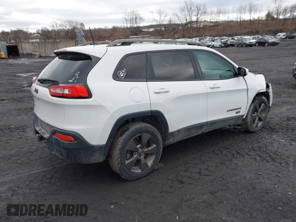 2016 Jeep Cherokee Latitude with VIN 1C4PJMCB8GW282752, listed as a IAAI auction lot 41475436 with 94,257 mi miles. Bid and sale history available at carsss.com. Image 4.