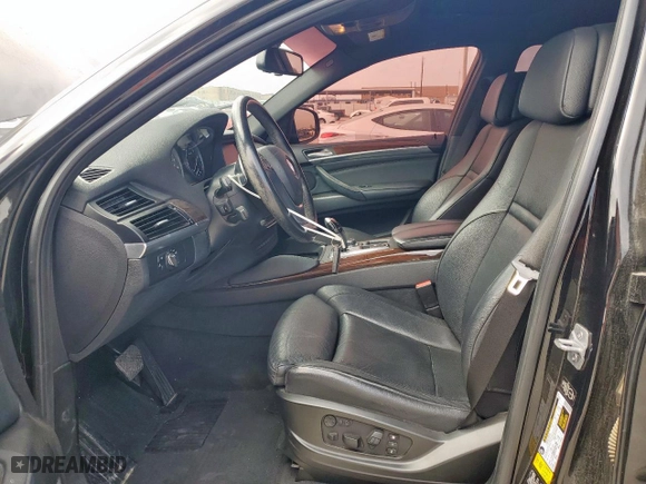 2014 BMW X6 50i with VIN 5UXFG8C52EL592419, listed as a Copart auction lot 44024455 with 97,494 mi miles and Clean Title. Bid and sale history available at carsss.com. Image 7.