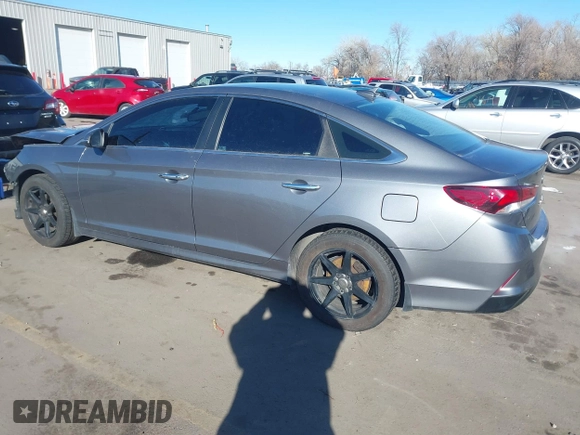 2018 Hyundai Sonata Limited with VIN 5NPE34AF6JH670261, listed as a IAAI auction lot 41350253 with 120,075 mi miles. Bid and sale history available at carsss.com. Image 3.