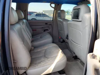 2004 Chevrolet Suburban Z71 with VIN 3GNFK16Z14G117823, listed as a Copart auction lot 74118104 with 136,042 mi miles and Salvage Title. Bid and sale history available at carsss.com. Image 11.