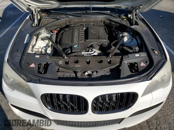 2015 BMW 7 Series 740Li with VIN WBAYE4C51FD947047, listed as a Copart auction lot 86773284 with 90,714 mi miles and Salvage Title. Bid and sale history available at DreamBid. Image 11.