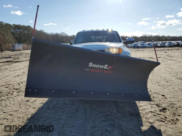 2016 Ram 2500 Laramie with VIN 3C6UR5NL8GG192837, listed as a Copart auction lot 45333895 with 170,983 mi miles and Salvage title. Bid and sale history available at DreamBid. Image 5.