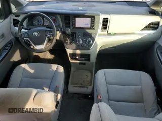 2019 Toyota Sienna L with VIN 5TDZZ3DC3KS015479, listed as a Copart auction lot 79917304 with 81,487 mi miles and Salvage Title. Bid and sale history available at carsss.com. Image 8.