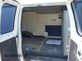 2008 Ford Econoline Cargo Commercial z VIN 1FTNE14W98DA34986, wystawiony jako IAAI lot #42216226 z przebiegiem 310 474 mil mil oraz . Historia ofert i sprzedaży dostępna na DreamBid. Obrazek 8.