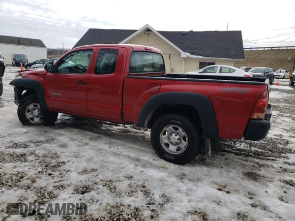 2014 Toyota Tacoma with VIN 5TFUX4EN4EX028133, listed as a Copart auction lot 43787235 with 102,799 mi miles and Salvage title. Bid and sale history available at DreamBid. Image 2.
