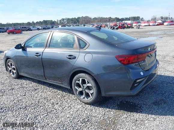 2021 Kia Forte LXS with VIN 3KPF24AD5ME346605, listed as a IAAI auction lot 41460200 with NaN miles. Bid and sale history available at carsss.com. Image 3.