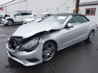 2016 Mercedes-Benz E 400 with VIN WDDKK6FF3GF313039, listed as a IAAI auction lot 40907228 with 31,540 mi miles and . Bid and sale history available at carsss.com. Image 17.