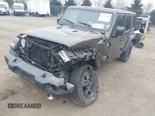 2019 Jeep Wrangler Unlimited Sport Altitude with VIN 1C4HJXDG0KW559807, listed as a IAAI auction lot 41790082 with 34,221 mi miles and . Bid and sale history available at DreamBid. Image 18.