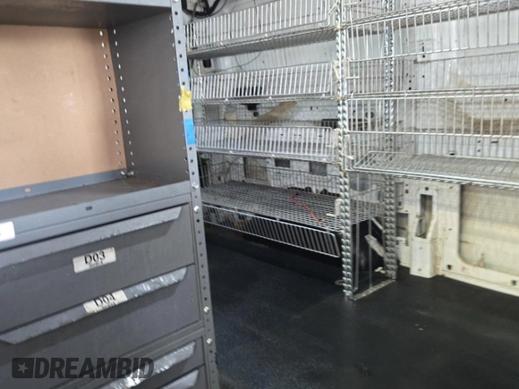 2016 Ford Transit Cargo z VIN 1FTYE1YM9GKB19505, wystawiony jako IAAI lot #42774251 z przebiegiem 252 184 mil mil oraz . Historia ofert i sprzedaży dostępna na DreamBid. Obrazek 26.