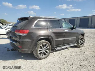2017 Jeep Grand Cherokee Overland with VIN 1C4RJECG2HC614746, listed as a Copart auction lot 77362304 with 86,330 mi miles and Salvage Title. Bid and sale history available at carsss.com. Image 3.