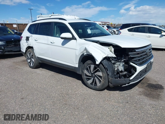 2024 Volkswagen Atlas SE with VIN 1V2HR2CA8RC580455, listed as a IAAI auction lot 42282323 with 13,549 mi miles and . Bid and sale history available at DreamBid. Image 1.