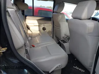 2006 Jeep Commander Limited z VIN 1J8HG58266C276460, wystawiony jako IAAI lot #41919899 z przebiegiem 216 785 mil mil oraz . Historia ofert i sprzedaży dostępna na DreamBid. Obrazek 8.