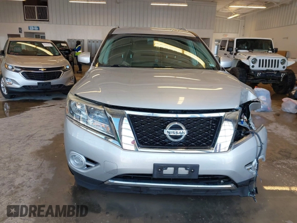 2016 Nissan Pathfinder Platinum with VIN 5N1AR2MM1GC636319, listed as a IAAI auction lot 41604985 with 138,053 mi miles. Bid and sale history available at carsss.com. Image 12.