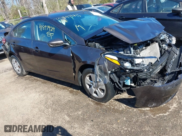 2017 Kia Forte LX with VIN 3KPFK4A76HE041128, listed as a IAAI auction lot 41897924 with 46,035 mi miles. Bid and sale history available at carsss.com. Image 1.