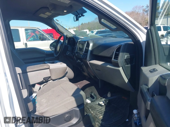 2016 Ford F-150 XLT with VIN 1FTEX1EP7GFC03925, listed as a IAAI auction lot 41595295 with 188,717 mi miles. Bid and sale history available at carsss.com. Image 5.