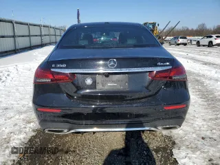 2021 Mercedes-Benz E-Class E 350 with VIN W1KZF8EB1MA935256, listed as a Copart auction lot 42143165 with 10,072 mi miles and Salvage Title. Bid and sale history available at carsss.com. Image 6.
