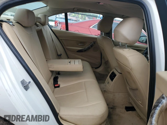 2014 BMW 3 Series 328i with VIN WBA3A5C59EP601899, listed as a Copart auction lot 61430675 with 205,396 mi miles and Salvage title. Bid and sale history available at DreamBid. Image 10.