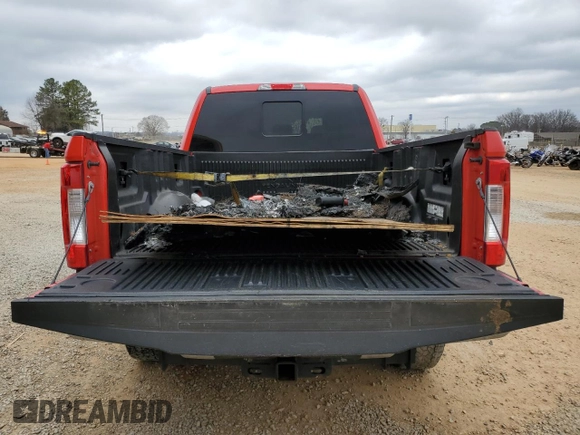 2019 Ford F-250 XL z VIN 1FT7W2BT0KEF51583, wystawiony jako Copart lot #40366853 z przebiegiem Nie podano mil oraz Szkoda całkowita • Salvage title. Historia ofert i sprzedaży dostępna na DreamBid. Obrazek 6.