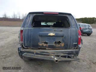2007 Chevrolet Tahoe Special Service Vehicle with VIN 1GNFK03017R394475, listed as a IAAI auction lot 41889770 with 229,504 mi miles. Bid and sale history available at carsss.com. Image 17.