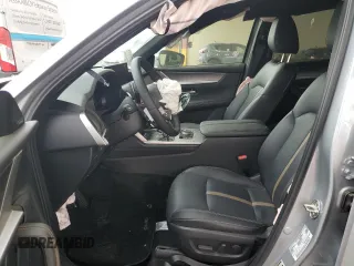 2025 Mazda CX-90 Premium Plus Package z VIN JM3KKEHD4S1218468, wystawiony jako Copart lot #55056755 z przebiegiem 2292 mil mil oraz Szkody całkowita. Historia ofert i sprzedaży dostępna na DreamBid. Obrazek 7.