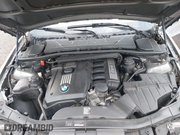 2011 BMW 3 Series 328i xDrive with VIN WBAPK7G58BNN78269, listed as a IAAI auction lot 41904907 with 86,003 mi miles. Bid and sale history available at carsss.com. Image 10.