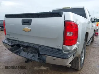 2010 Chevrolet Silverado 1500 LS with VIN 1GCSCREA2AZ179869, listed as a IAAI auction lot 41882987 with 229,813 mi miles. Bid and sale history available at carsss.com. Image 6.