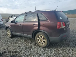2012 Kia Sorento LX with VIN 5XYKT4A28CG267697, listed as a Copart auction lot 81220954 with 176,984 mi miles and Non Repairable. Bid and sale history available at carsss.com. Image 2.
