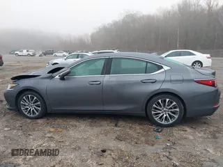 2020 Lexus ES with VIN 58ADZ1B10LU056394, listed as a IAAI auction lot 41172277 with 104,688 mi miles. Bid and sale history available at carsss.com. Image 14.