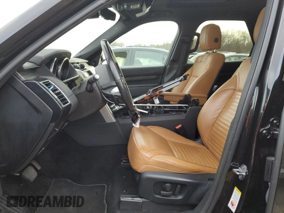 2017 Land Rover Discovery HSE with VIN SALRRBBV5HA033141, listed as a Copart auction lot 86374804 with Not Provided miles and Salvage Title. Bid and sale history available at DreamBid. Image 7.