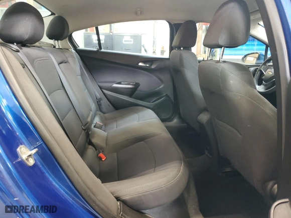 2018 Chevrolet Cruze LT with VIN 1G1BE5SM0J7205309, listed as a Copart auction lot 50096805 with 197,368 mi miles and Clean Title. Bid and sale history available at carsss.com. Image 10.