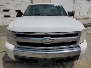2007 Chevrolet Silverado 1500 LT w/1LT with VIN 1GCEC14067Z565355, listed as a Copart auction lot 59284104 with 231,233 mi miles and Clean Title. Bid and sale history available at carsss.com. Image 5.