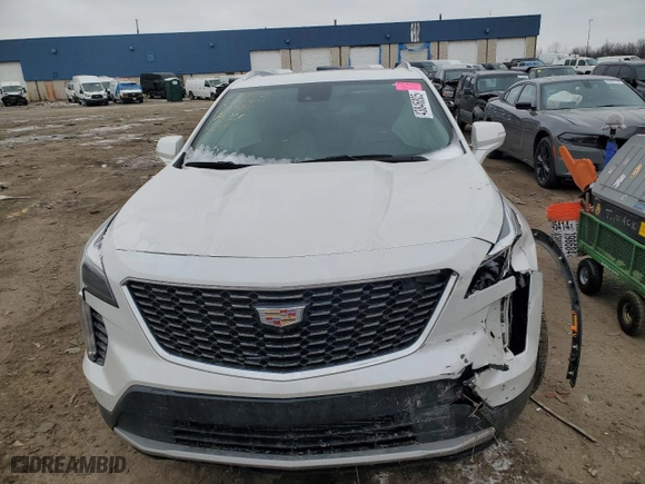 2020 Cadillac XT4 AWD Premium Luxury with VIN 1GYFZDR49LF089527, listed as a Copart auction lot 43846805 with 55,408 mi miles and Non Repairable. Bid and sale history available at carsss.com. Image 5.