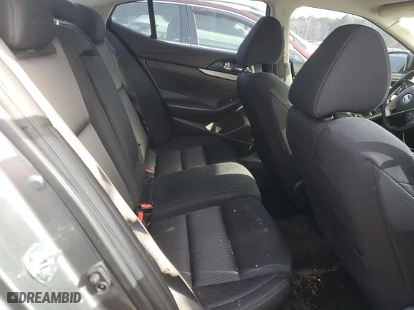 2016 Nissan Maxima 3.5 Platinum with VIN 1N4AA6AP1GC906124, listed as a Copart auction lot 45725705 with 173,298 mi miles and Salvage Title. Bid and sale history available at carsss.com. Image 10.