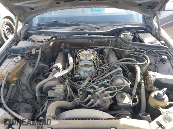1990 Mercedes-Benz 560 with VIN WDBCA39E7LA505668, listed as a IAAI auction lot 41473380 with 159,716 mi miles and . Bid and sale history available at DreamBid. Image 10.