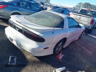 2002 Pontiac Firebird with VIN 2G2FS22K422164694, listed as a IAAI auction lot 41280354 with 172,551 mi miles. Bid and sale history available at carsss.com. Image 4.