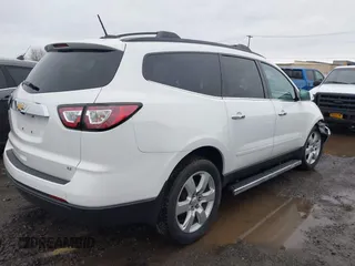 2017 Chevrolet Traverse LT with VIN 1GNKVGKD8HJ279696, listed as a IAAI auction lot 41941495 with 44,558 mi miles and . Bid and sale history available at DreamBid. Image 4.