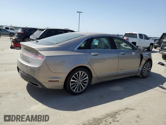 2019 Lincoln MKZ Standard z VIN 3LN6L5A98KR631346, wystawiony jako Copart lot #49717185 z przebiegiem Nie podano mil oraz Nie do naprawy. Historia ofert i sprzedaży dostępna na DreamBid. Obrazek 3.