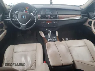 2010 BMW X6 xDrive35i z VIN 5UXFG4C51AL225532, wystawiony jako Copart lot #87133284 z przebiegiem 190 450 mil mil oraz Tytuł czysty. Historia ofert i sprzedaży dostępna na DreamBid. Obrazek 8.
