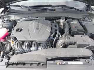 2025 Kia K5 LXS z VIN KNAG24J78S5275906, wystawiony jako IAAI lot #42006110 z przebiegiem 14 391 mil mil oraz . Historia ofert i sprzedaży dostępna na DreamBid. Obrazek 10.