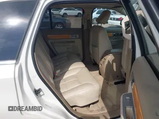 2007 Lincoln MKX with VIN 2LMDU68C87BJ31385, listed as a IAAI auction lot 42051347 with 279,933 mi miles and . Bid and sale history available at DreamBid. Image 8.