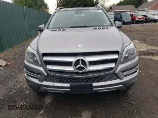 2014 Mercedes-Benz GL-Class GL 450 with VIN 4JGDF7CE3EA305246, listed as a Copart auction lot 50949905 with 124,229 mi miles and Salvage Title. Bid and sale history available at carsss.com. Image 5.