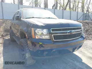 2011 Chevrolet Avalanche LS with VIN 3GNTKEE38BG141508, listed as a IAAI auction lot 42103252 with 107,997 mi miles and . Bid and sale history available at DreamBid. Image 12.