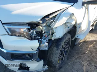 2018 Toyota 4Runner SR5 with VIN JTEBU5JR2J5558620, listed as a IAAI auction lot 41486145 with 172,007 mi miles and . Bid and sale history available at DreamBid. Image 6.