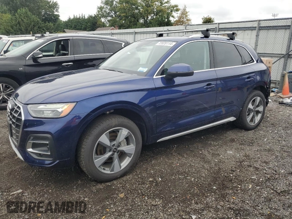 2024 Audi Q5 Premium with VIN WA1ABAFYXR2033441, listed as a Copart auction lot 72028114 with 4,223 mi miles and Salvage Title. Bid and sale history available at carsss.com. Image 1.
