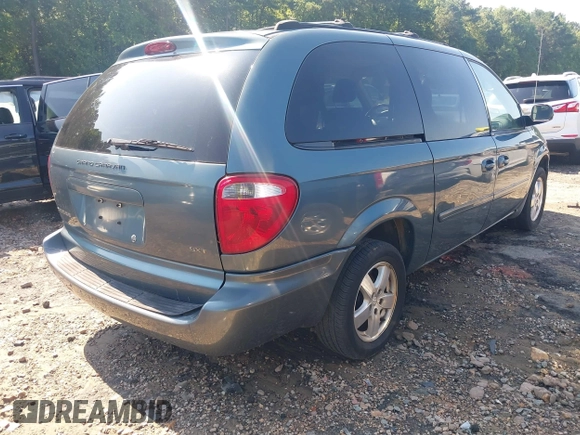 2005 Dodge Caravan SXT z VIN 2D4GP44LX5R581304, wystawiony jako IAAI lot #42709024 z przebiegiem 79 073 mil mil oraz . Historia ofert i sprzedaży dostępna na DreamBid. Obrazek 4.
